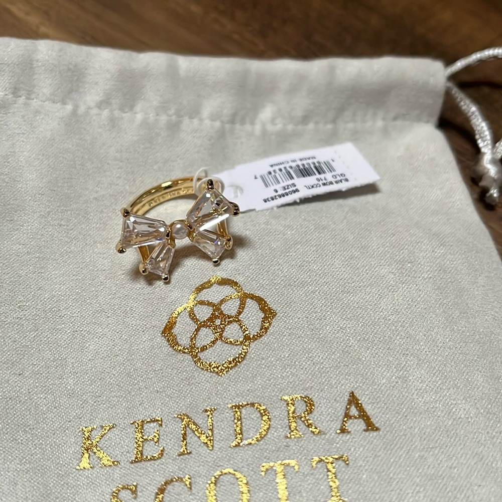 NWT Kendra Scott Blair Bow Ring size 6
